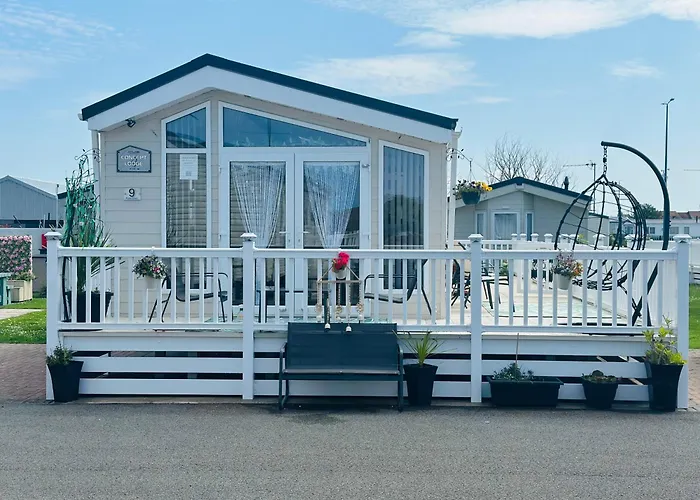 P&T\'S Home From Home, Platinum Spacious Lodge