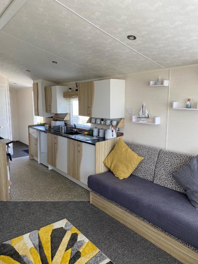 P&t's From Home, Platinum Spacious Campsite Rhyl