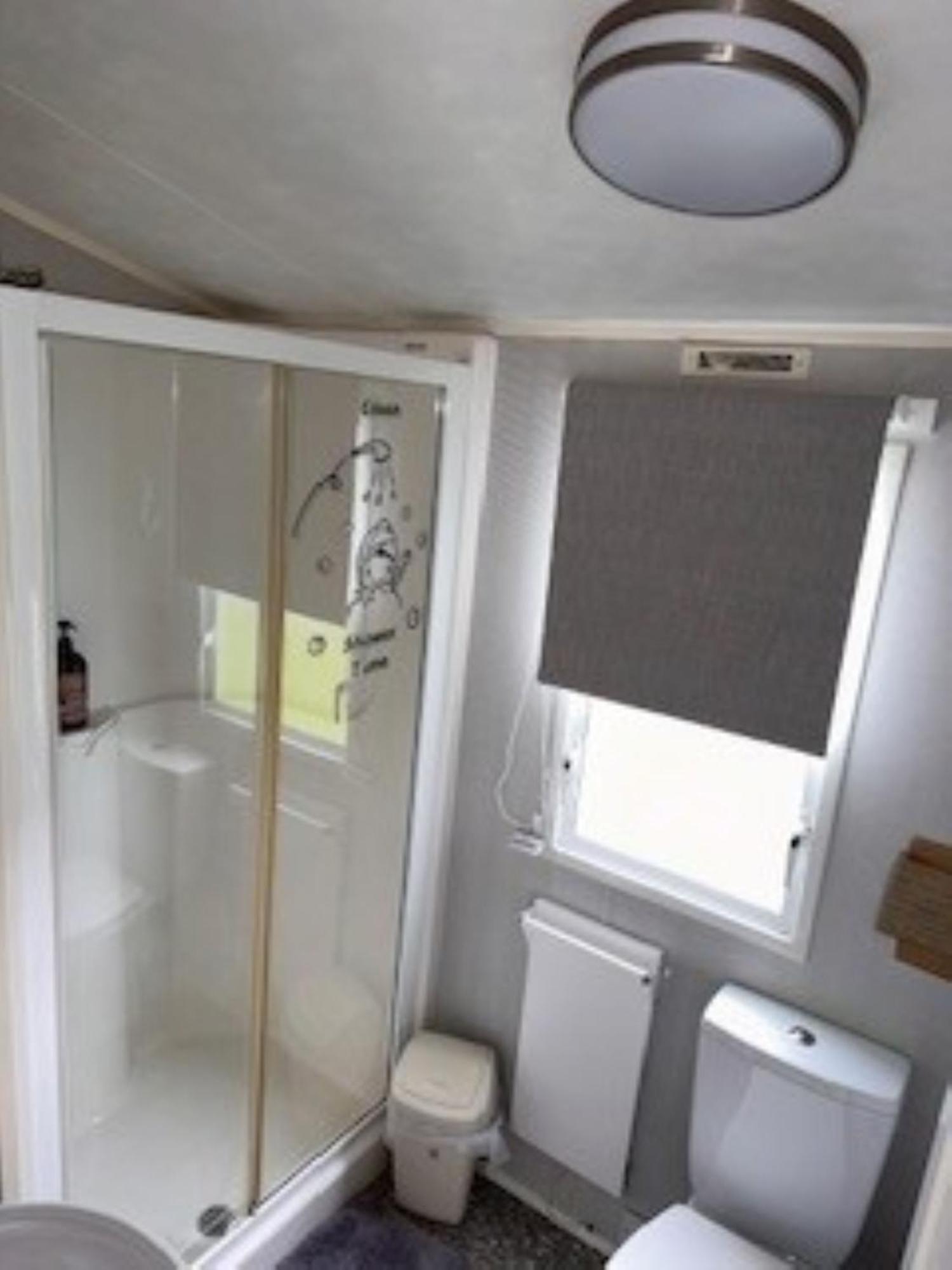 P&t's From Home, Platinum Spacious *