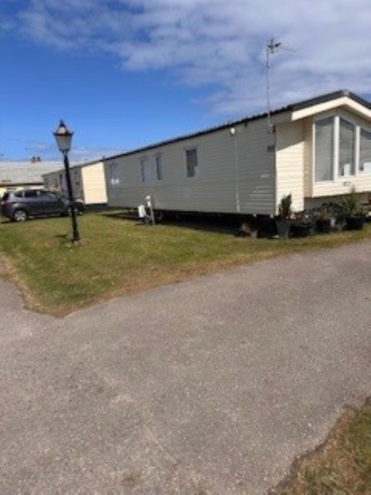 P&t's From Home, Platinum Spacious Campsite Rhyl