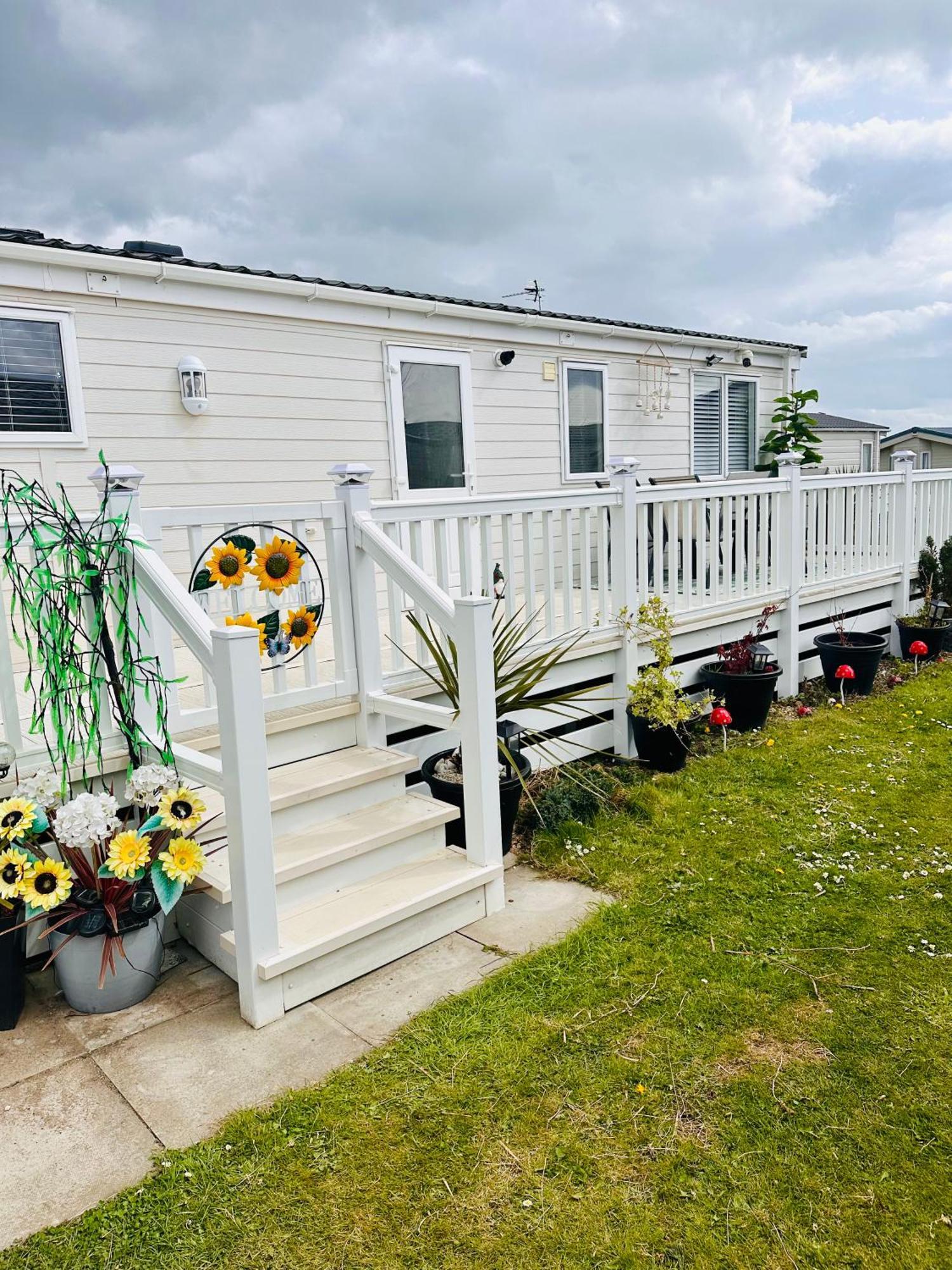 Campsite P&t's From Home, Platinum Spacious