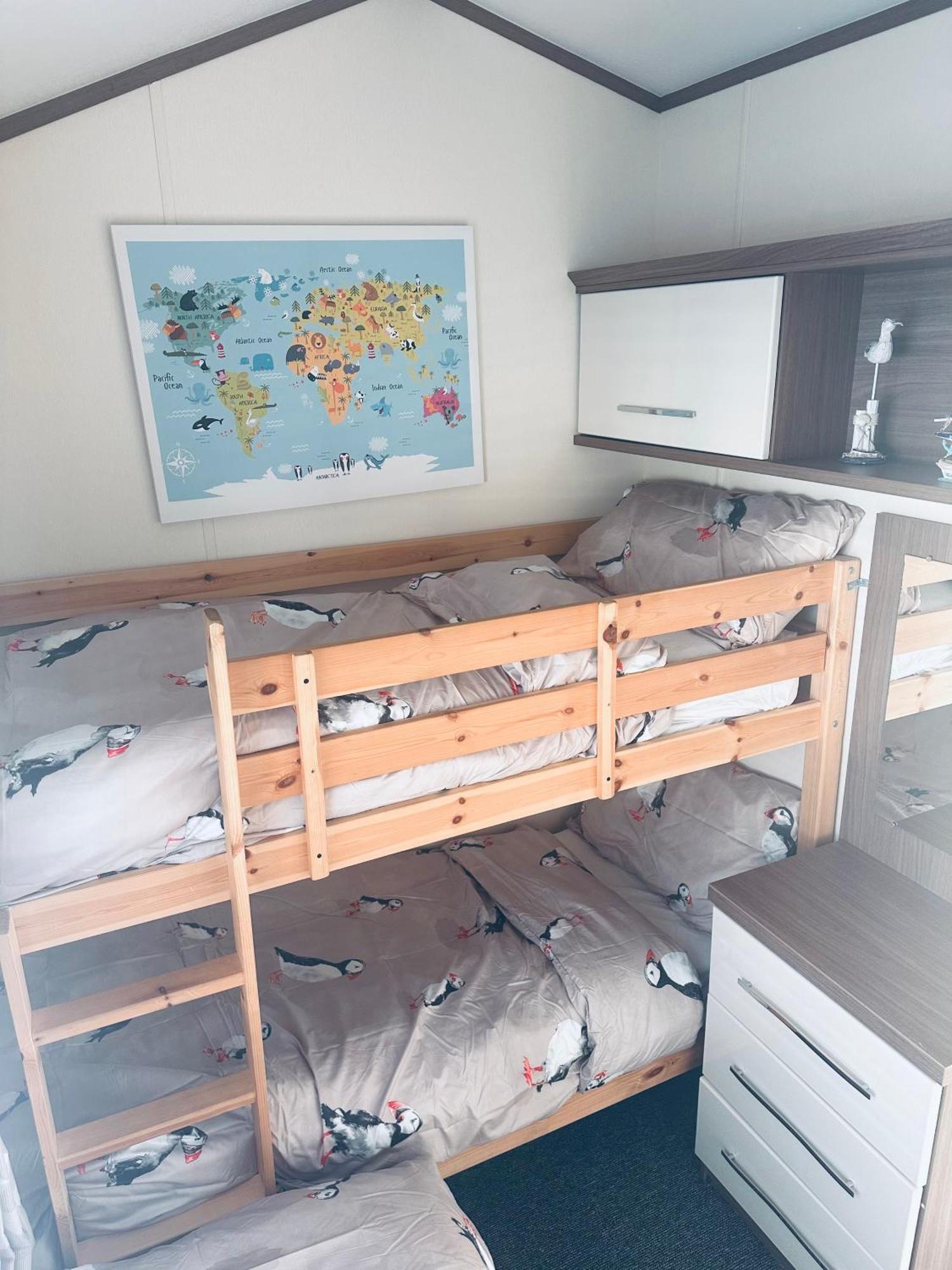 P&t's From Home, Platinum Spacious Rhyl